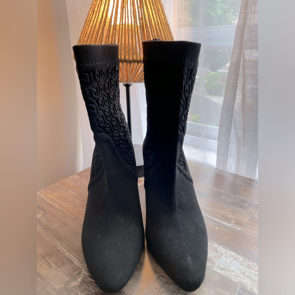 Slip in ankle boots. Size 6.